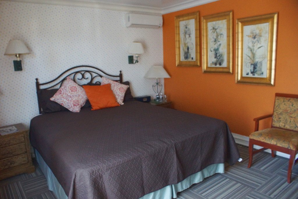 hacienda rooms
